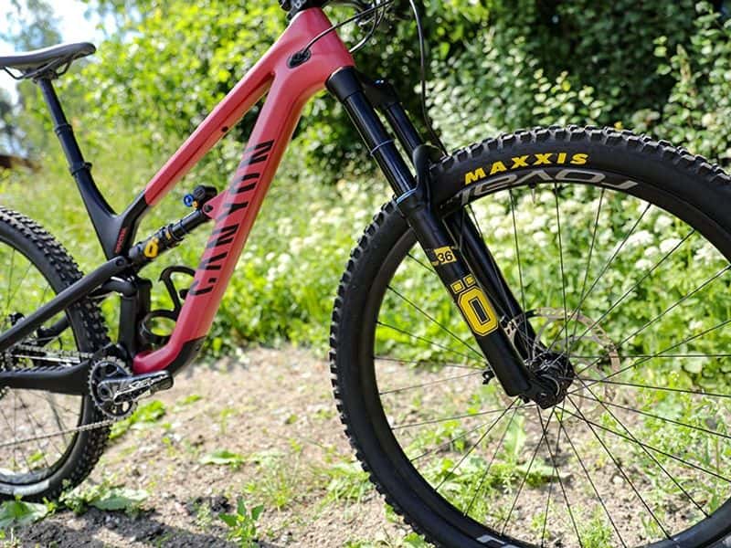 Enduro bike fitted with an Öhlins fork and shock
