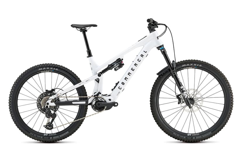 Commencal Meta Power SX Avinox Essential e-MTB, side view