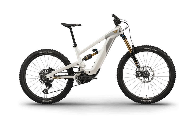 YT Industries Decoy Core 4 e-MTB, side view