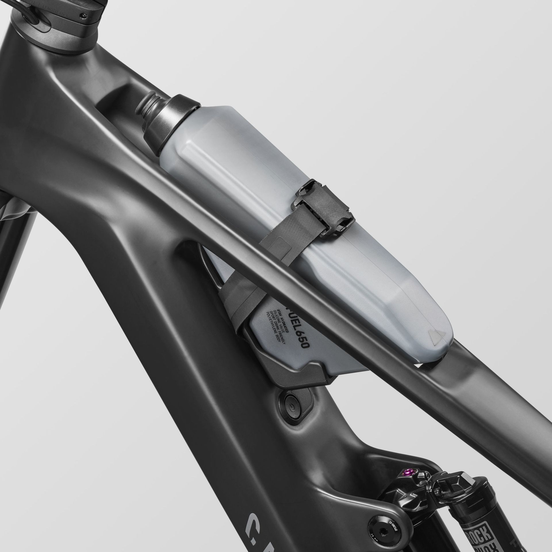 Canyon Torque:ON CF 8 e-MTB, hydration detail