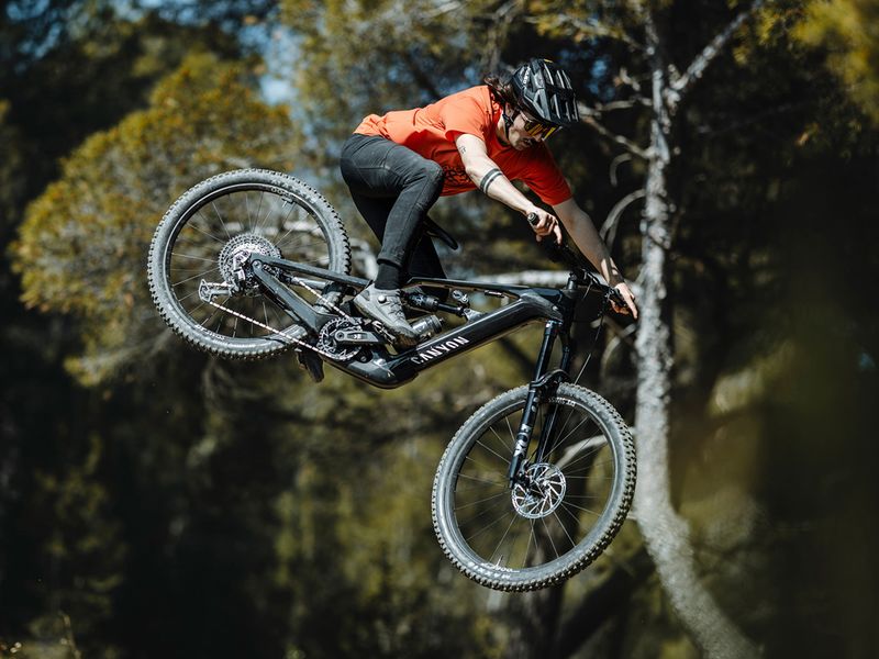Canyon Strive:ON e-MTB riding shot 1