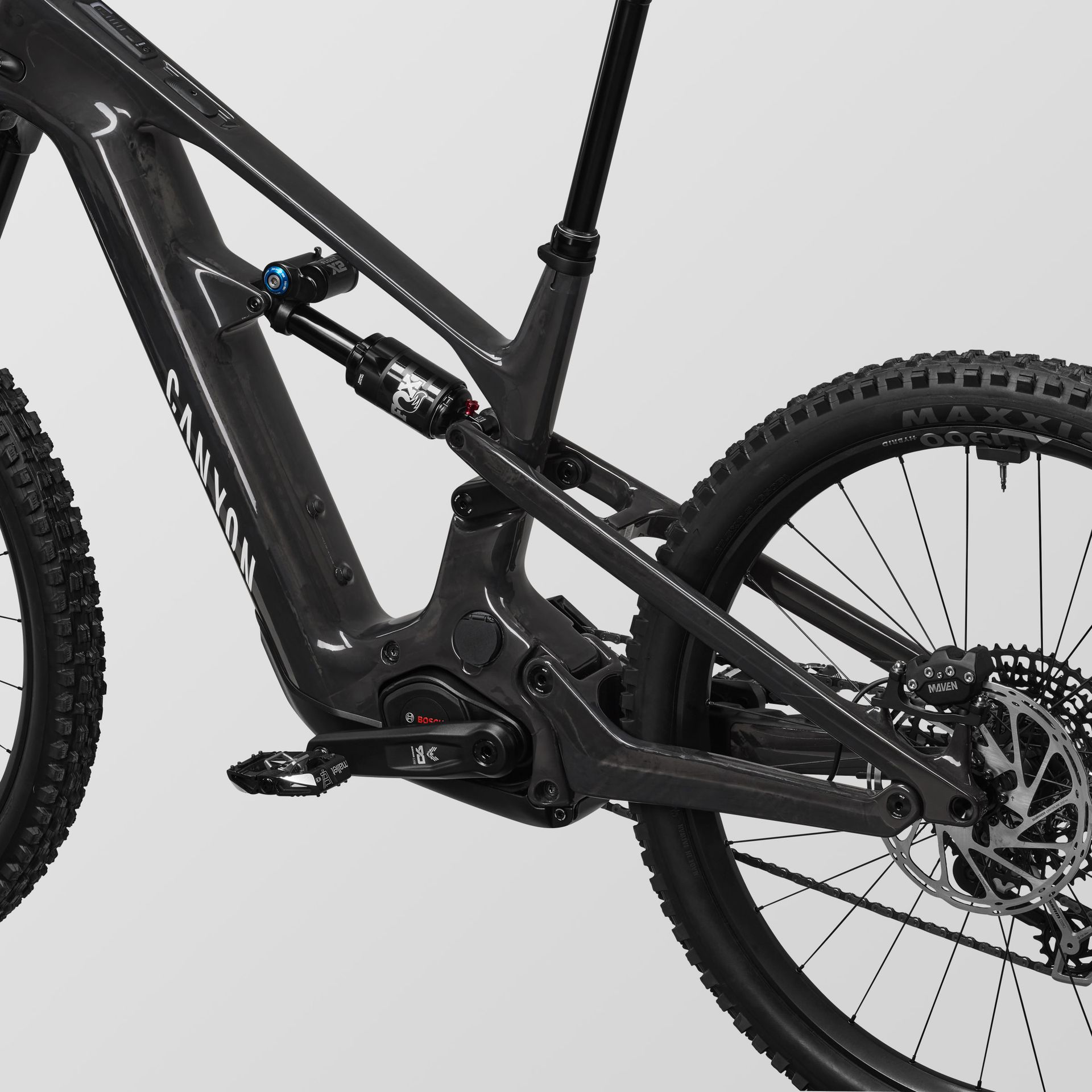 Canyon Strive:ON CF 9 e-MTB, stellar suspension detail