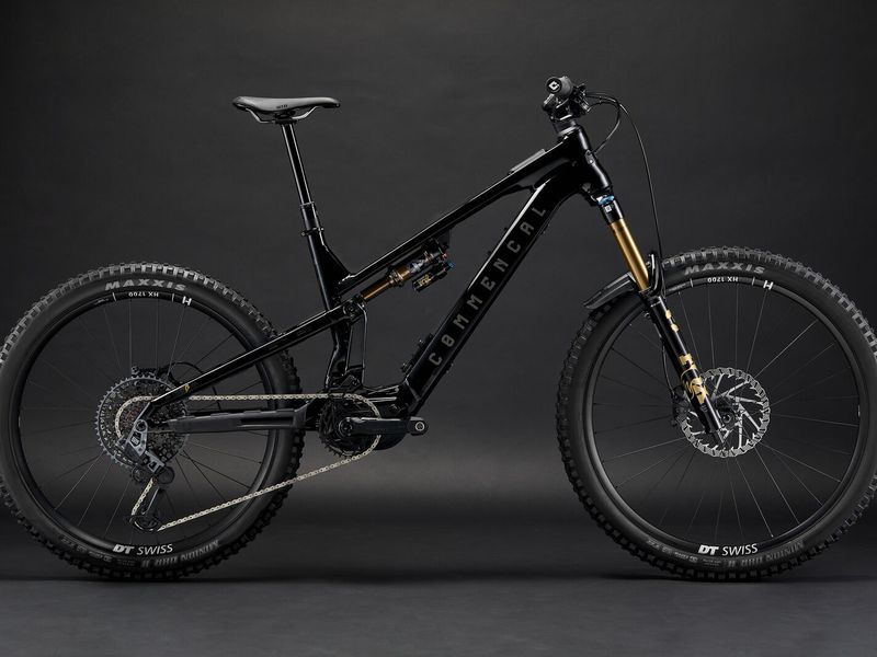 Commencal Meta Power SX Avinox Signature e-MTB, detail 1