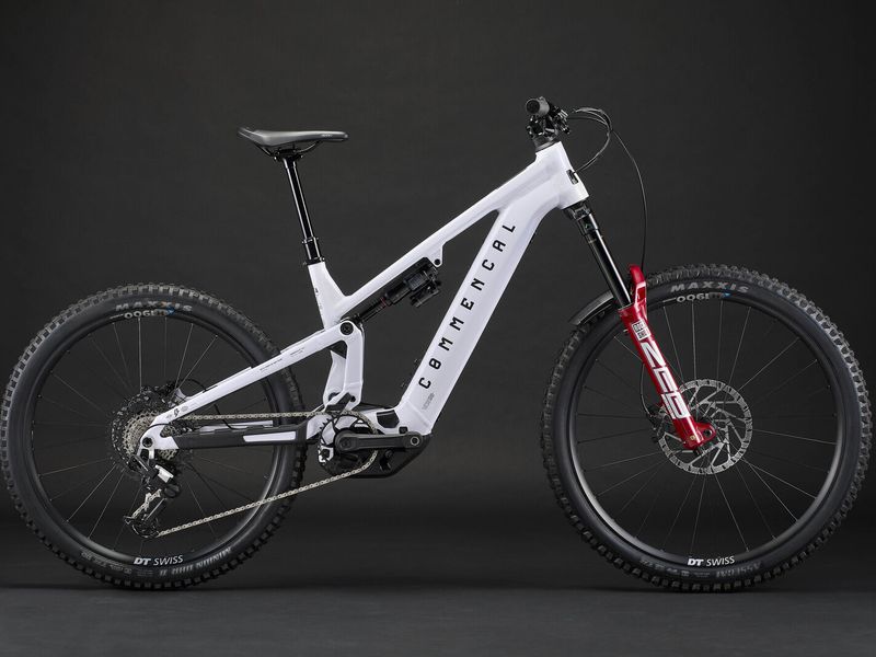 Commencal Meta Power SX 800 RockShox e-MTB, detail 1