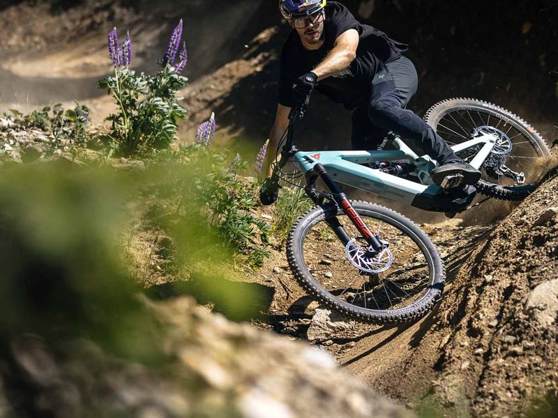 YT Industries Decoy Core 2 e-MTB, gallery shot 6