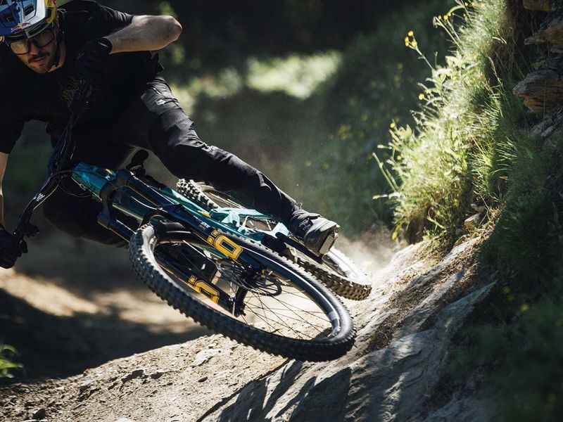 YT Industries Decoy Core 3 e-MTB, gallery shot 8