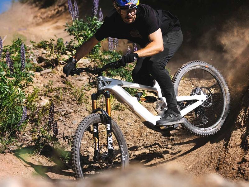 YT Industries Decoy Core 4 e-MTB, gallery shot 7