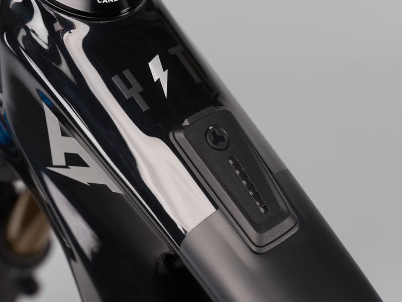 YT Industries Decoy SN 29 Core 4 e-MTB, detail 3
