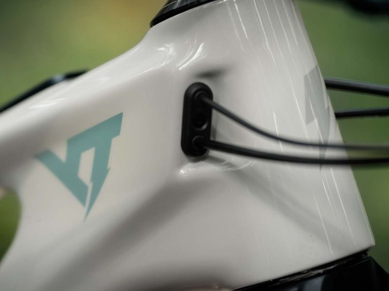 YT Industries Decoy SN Core 2 e-MTB, gallery shot 8