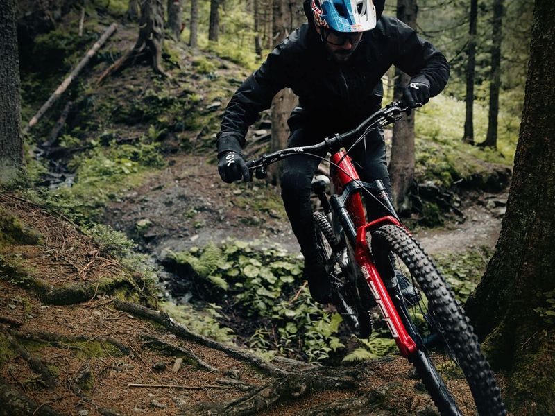 YT Industries Decoy SN Core 3 e-MTB, gallery shot 7