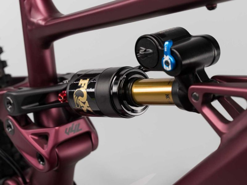 YT Industries Decoy X Core 4 e-MTB, detail 5