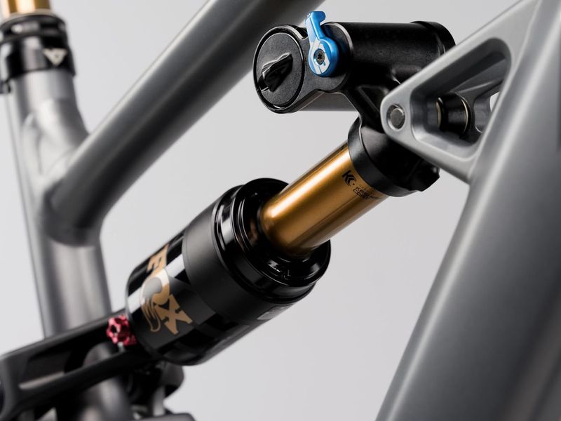 YT Industries Decoy X Launch Edition e-MTB, detail 4