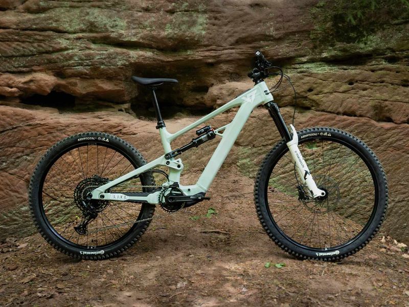 YT Industries Decoy X Core 1 e-MTB, gallery shot 6