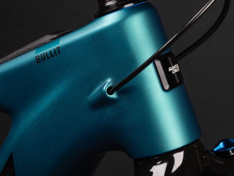 Santa Cruz Bullit Deore e-MTB, detail 1