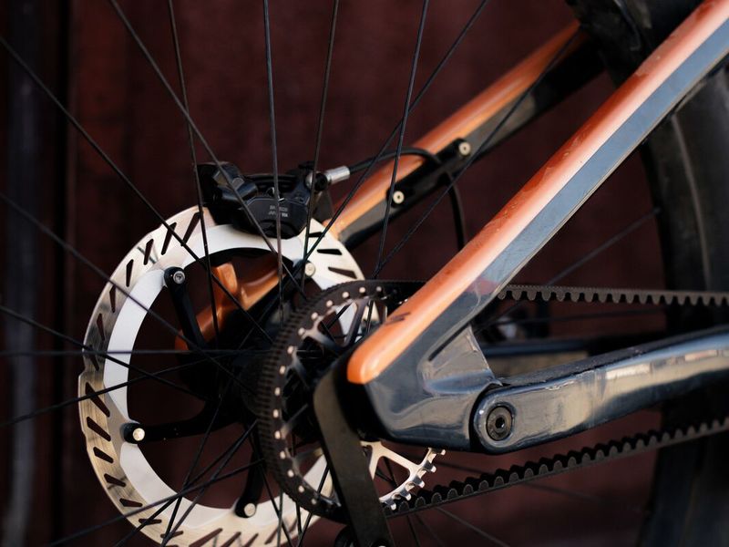 Simplon Rapcon :ePinion Ultimate e-MTB, riding shot 2