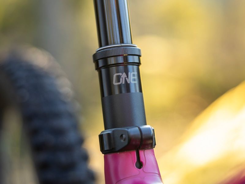 OneUp V3 Dropper Post, detail 5