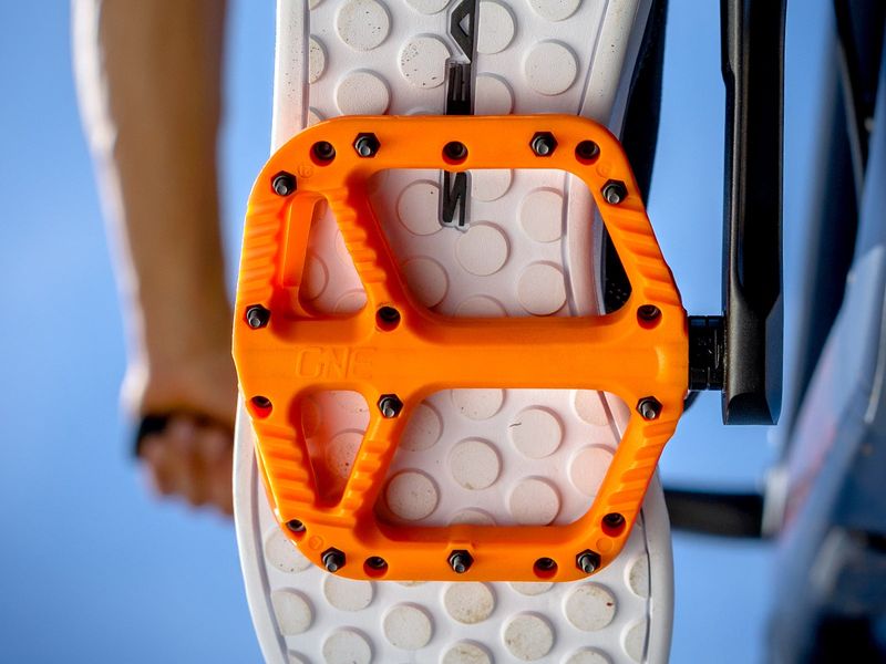 OneUp Composite Pedals, detail 2