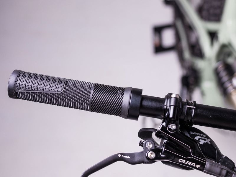 OneUp Thin Grips, detail 2