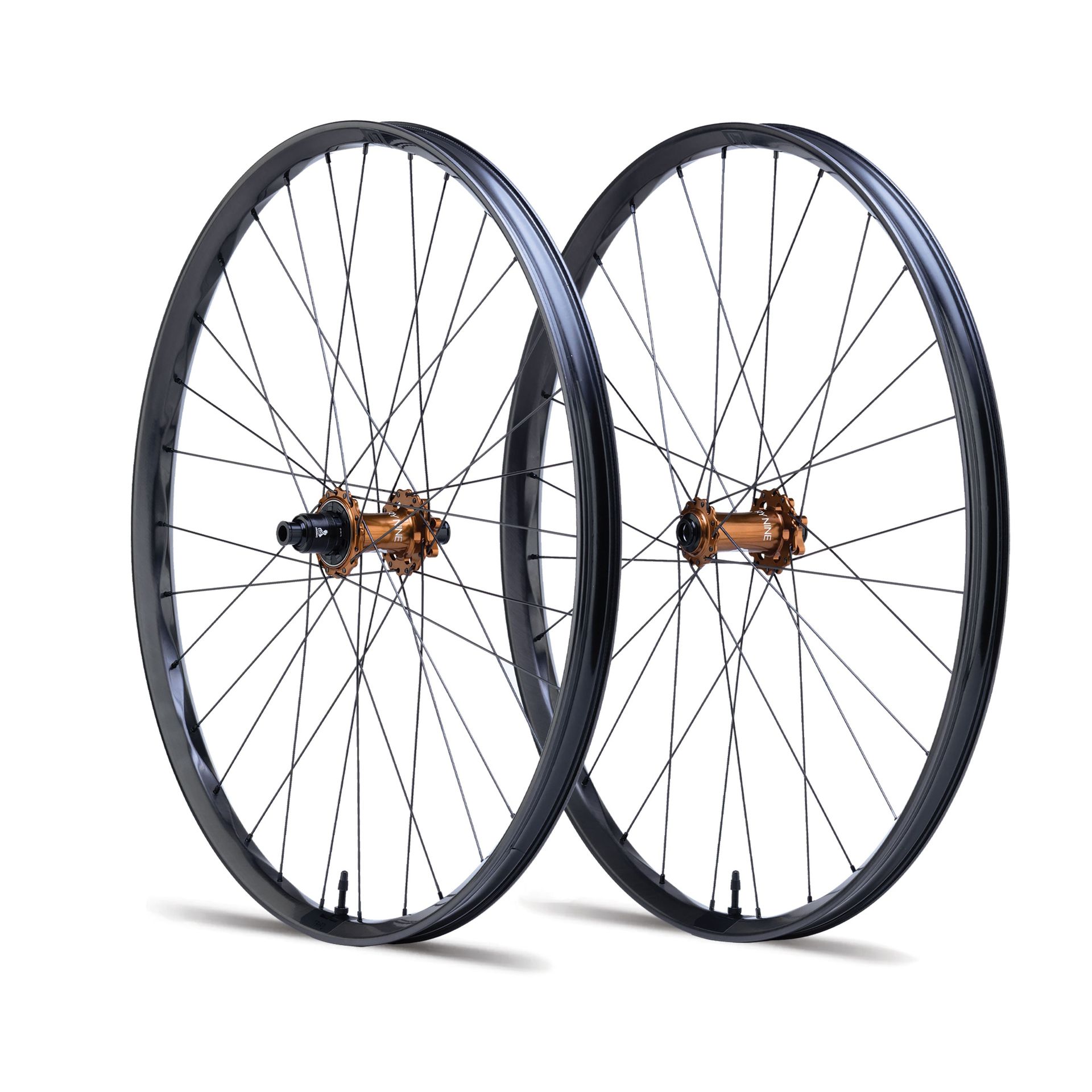 Industry Nine Triad CR Classic, product shot