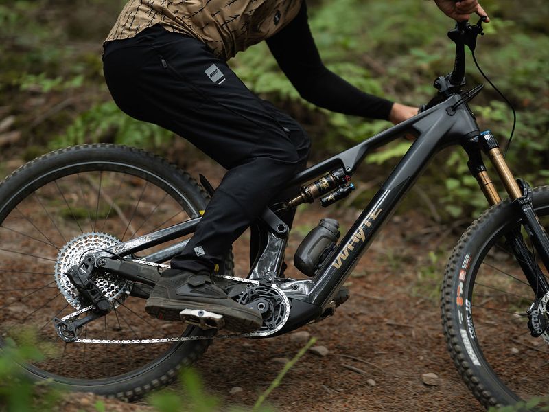 Whyte Karve RSX e-MTB, riding shot 2