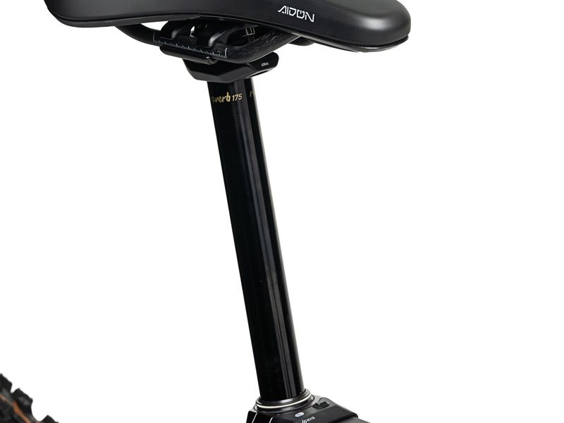 UNNO Mith Factory e-MTB, detail 6