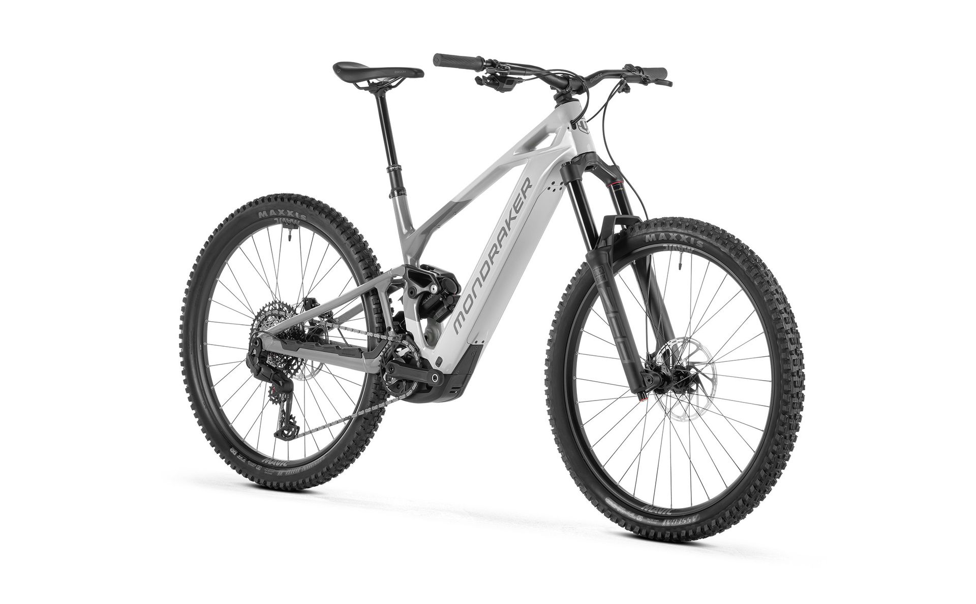 Mondraker Crafty Carbon S e-MTB, front three-quarter view