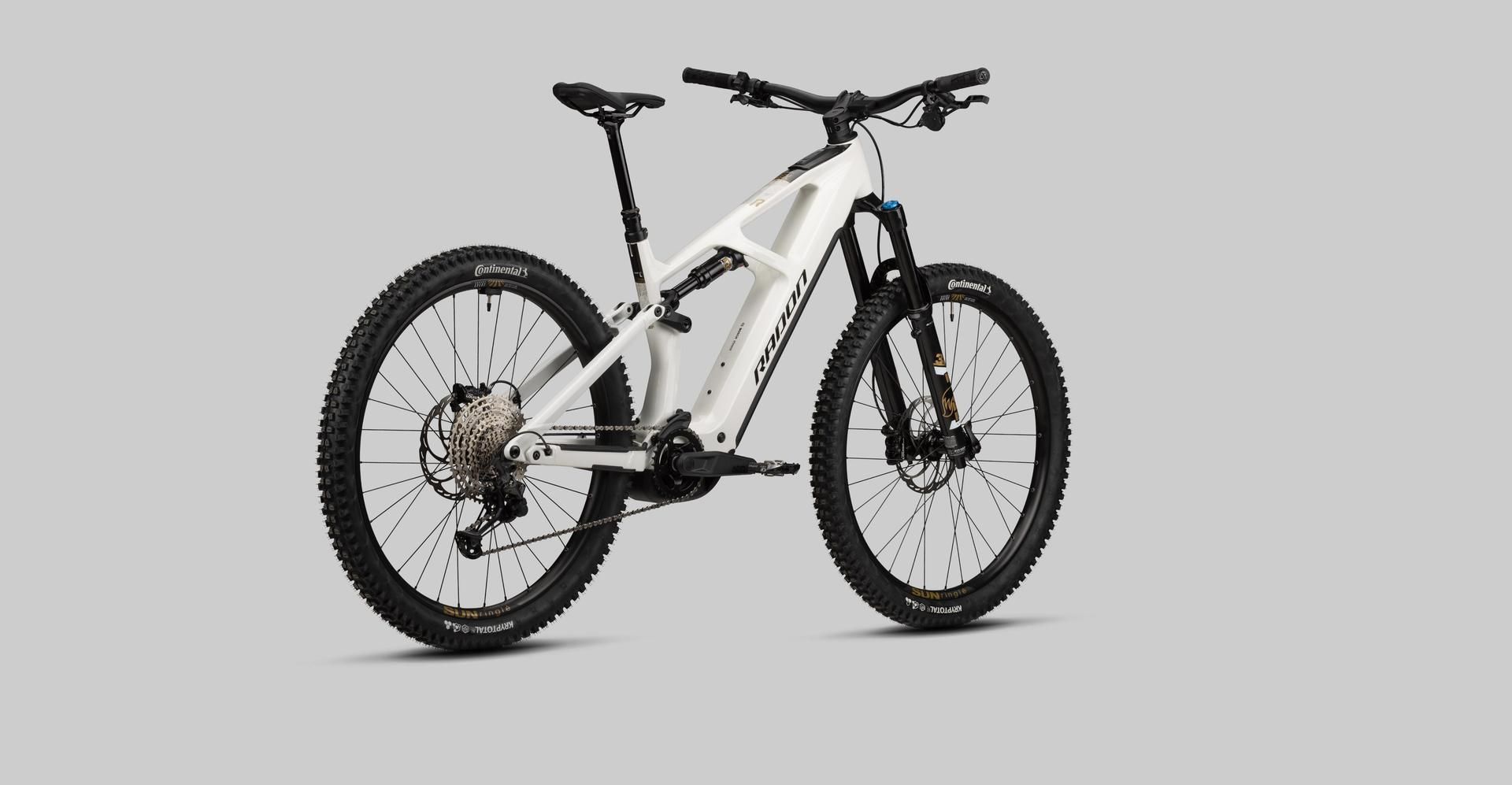 Radon Render 8.0 800 e-MTB, studio view 1