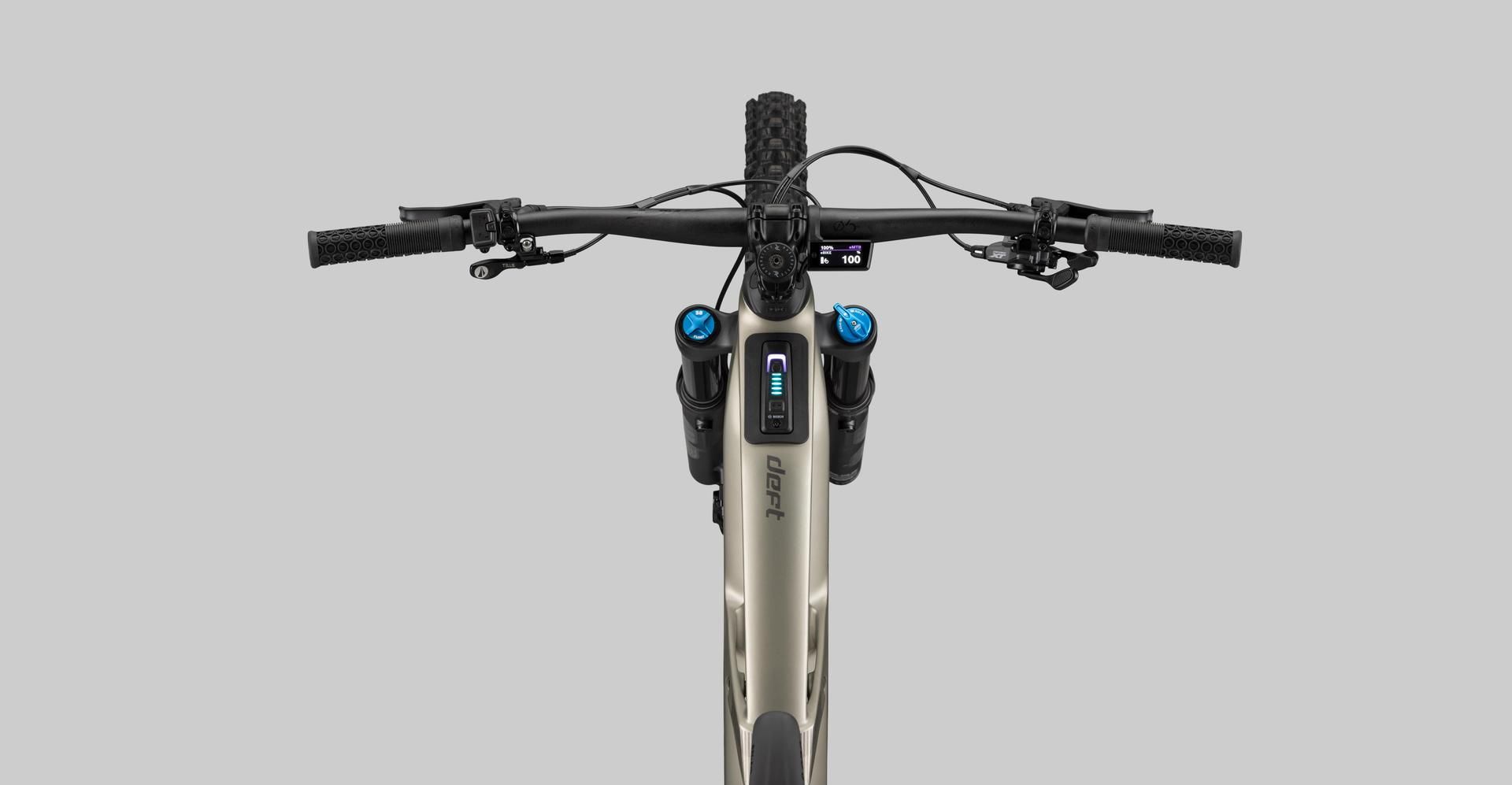 Radon Deft 8.0 800 e-MTB, studio view 1