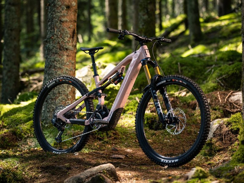 Moustache Game 160.7 e-MTB, detail 1