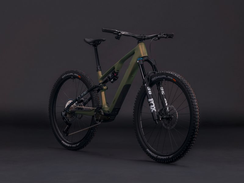 Cube AMS Hybrid ONE44 C:68X TM 400X e-MTB, studio shot 5