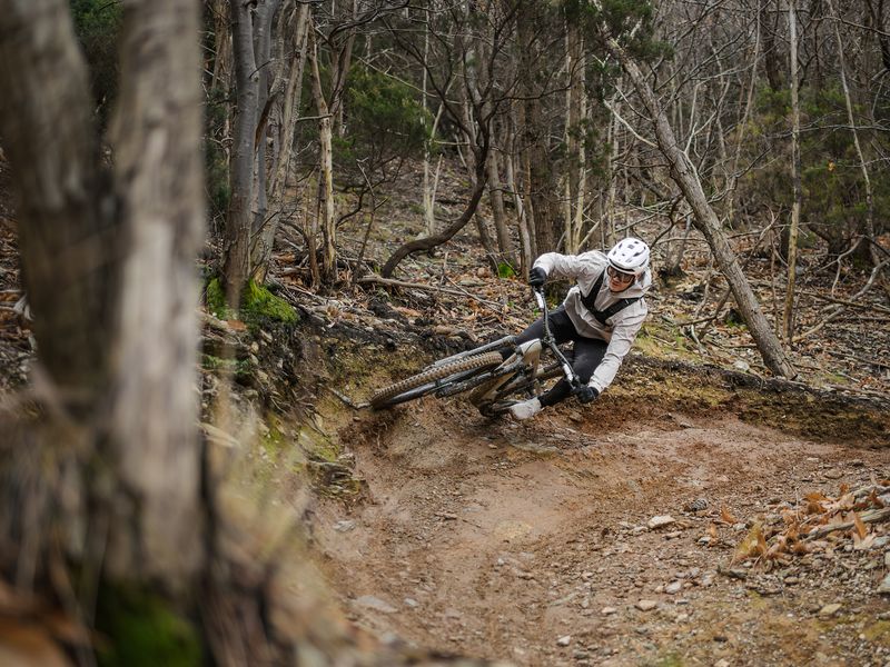 Cube Stereo Hybrid ONE22 Pro 800 e-MTB, riding shot 1