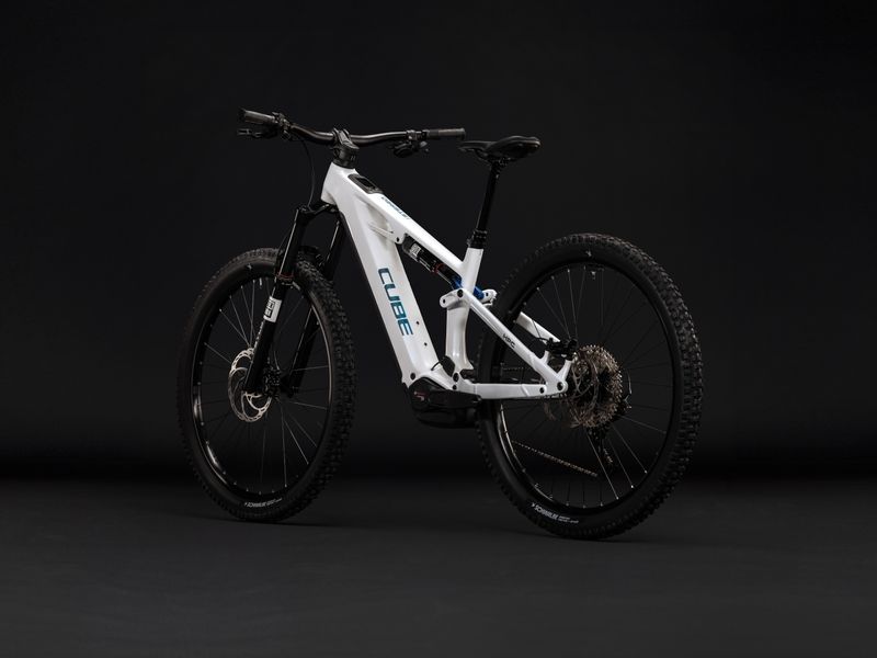 Cube Stereo Hybrid ONE44 HPC Pro 800 e-MTB, studio shot 5