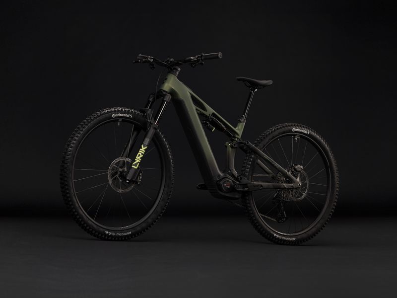 Cube Stereo Hybrid ONE44 HPC TM 800 e-MTB, studio shot 7