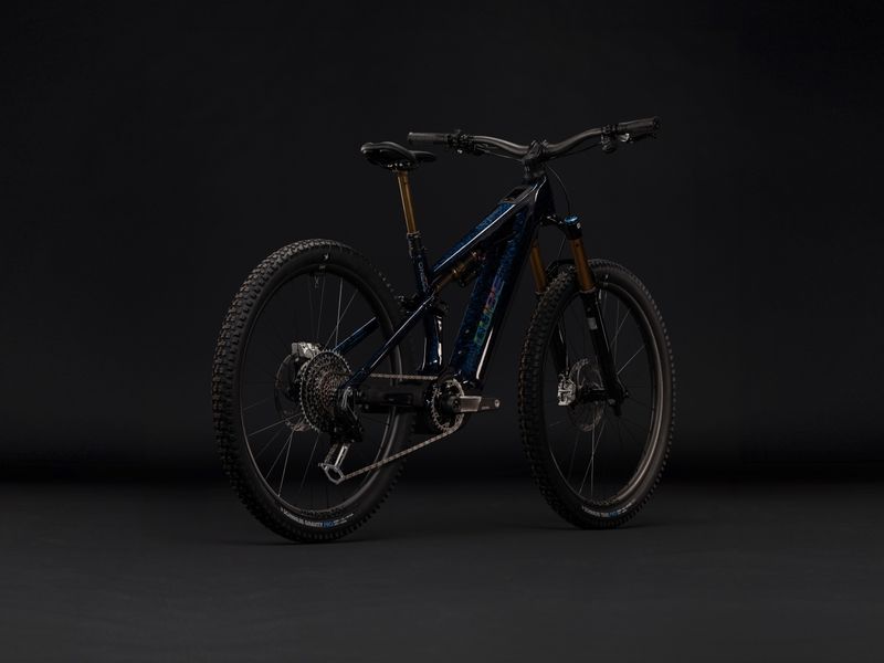 Cube Stereo Hybrid ONE44 HPC SLT 800 e-MTB, studio shot 7