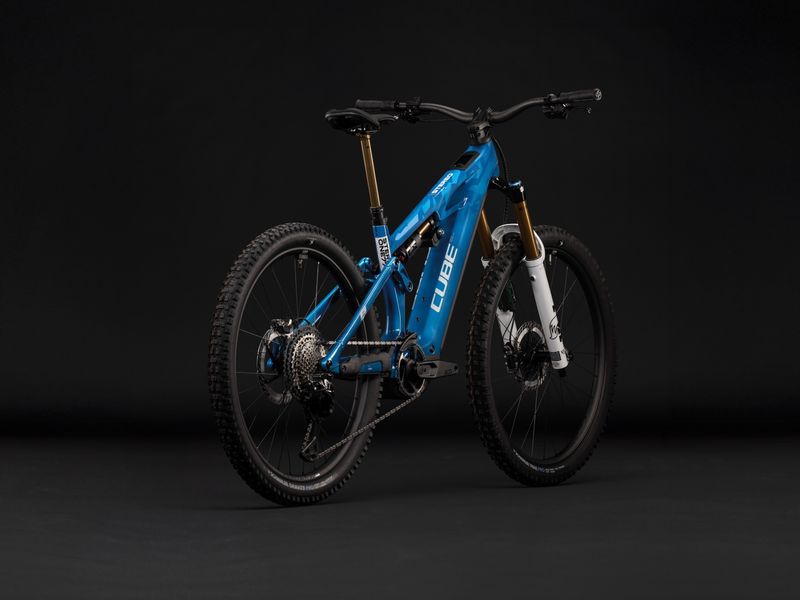 Cube Stereo Hybrid ONE77 HPC AT 800 e-MTB, studio shot 5