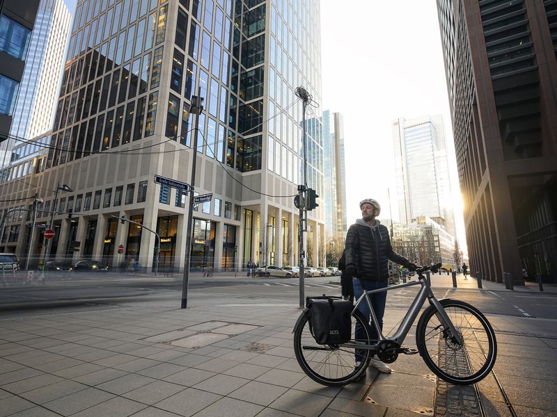 Cube Reaction Hybrid Performance 720 e-MTB, riding shot 1